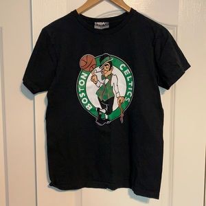 ⭐️ 3/$20 Boston Celtics T Shirt